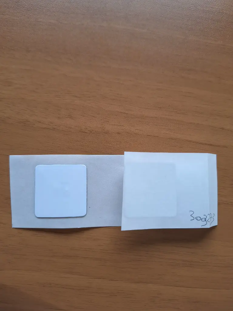Tag NFC métal 25X25mm